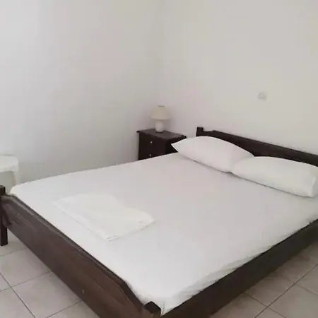 Apartment Ekaterini In